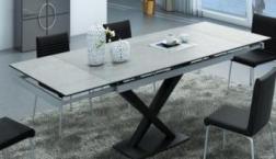 Dinging table