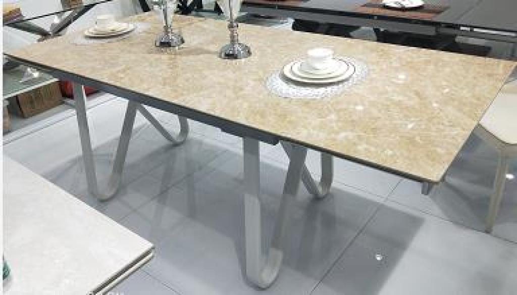 Dinging table