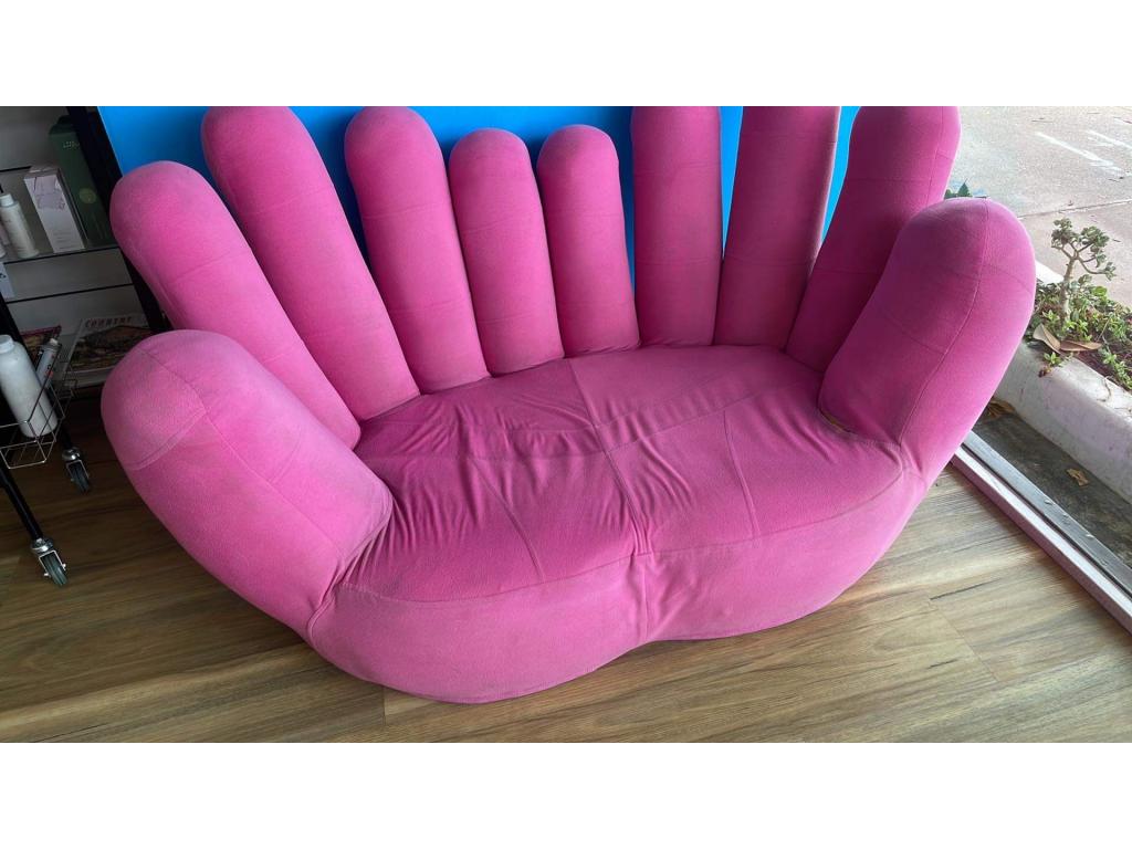 Big Finger Sofa